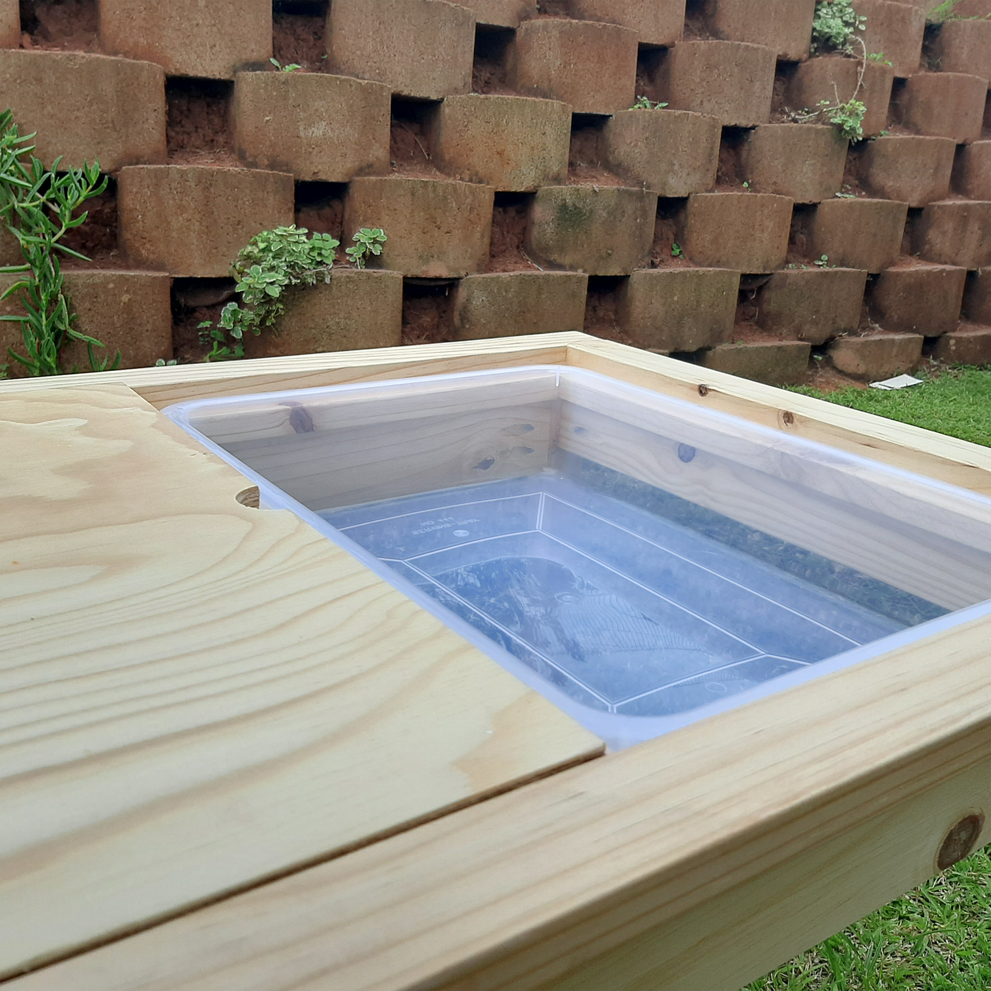 Sensory Table with Lid