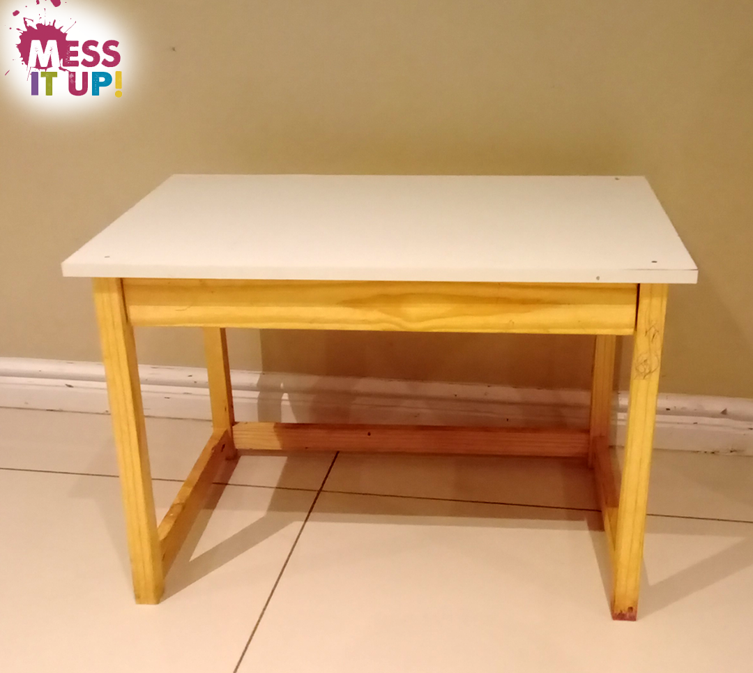 Kids Desk with Draw