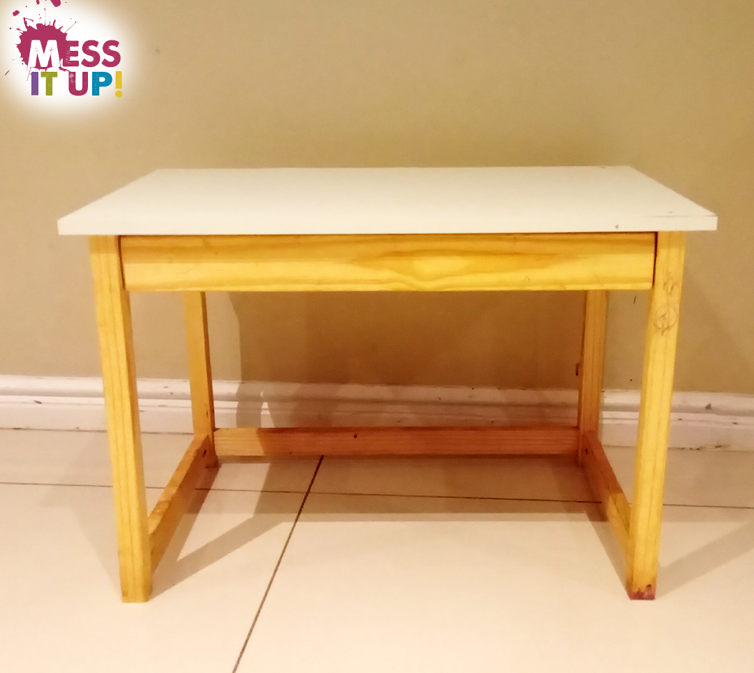 Kids Desk with Draw