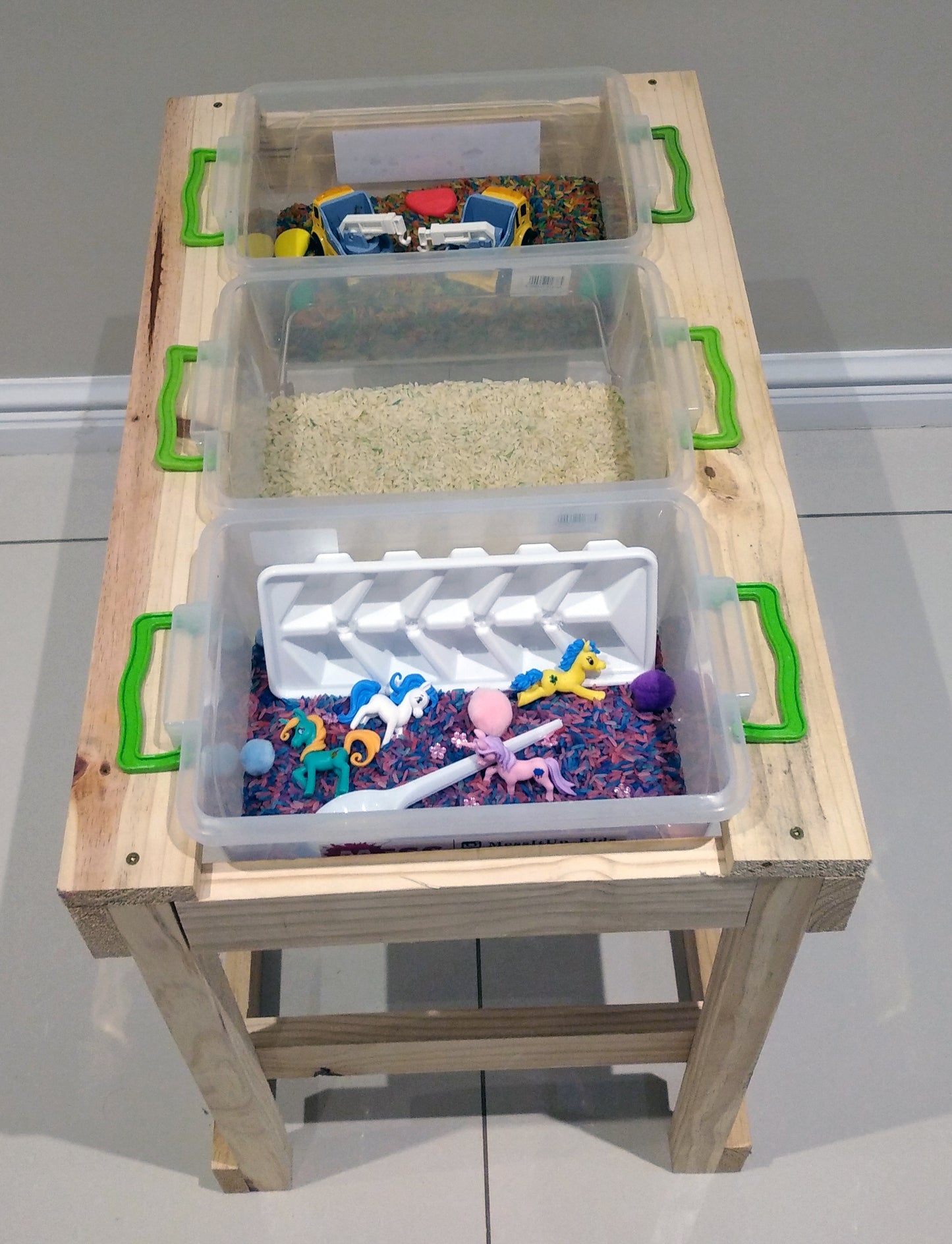 Sensory Table - Mess It Up Kids