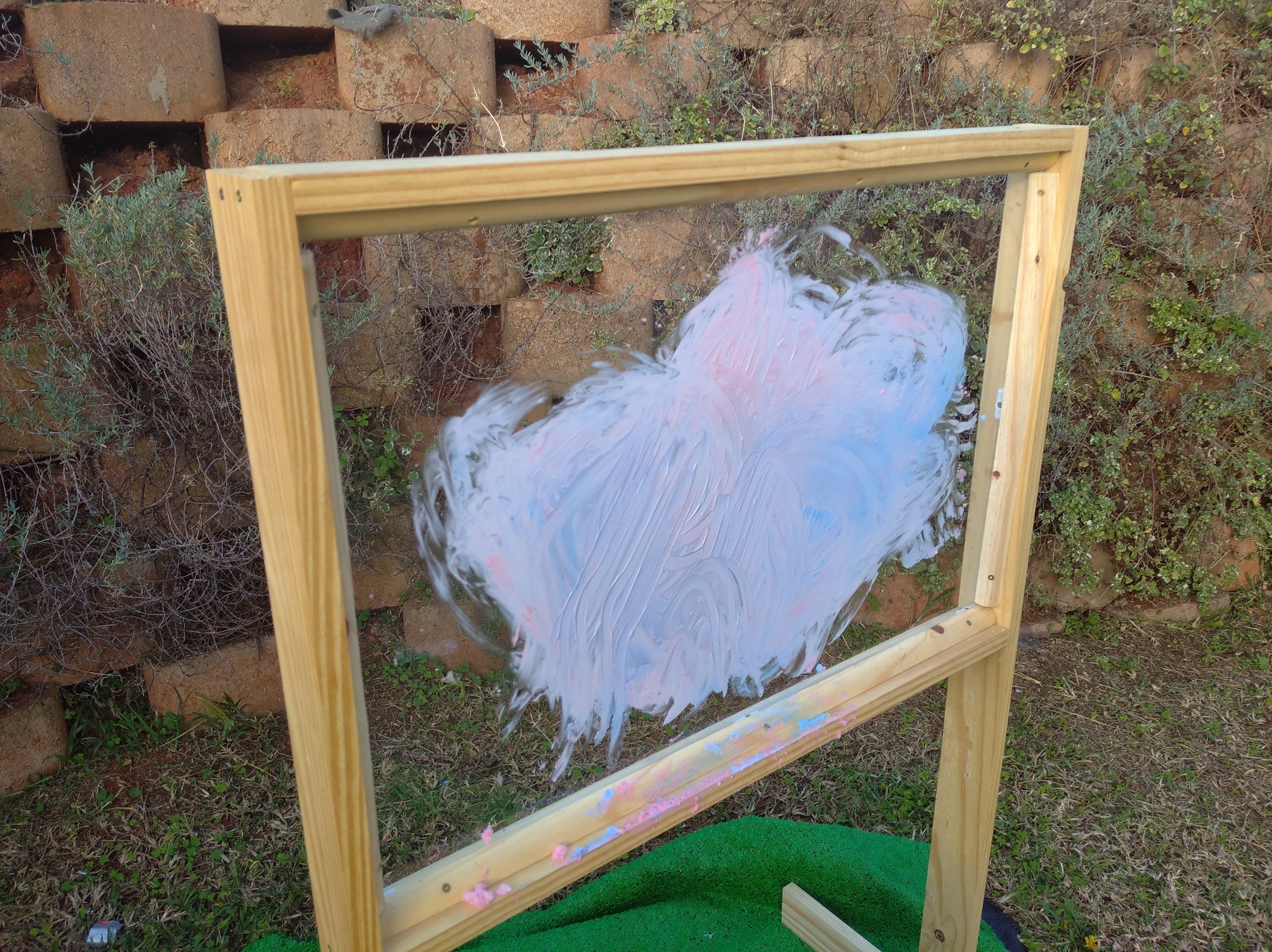 Acrylic Easel - Large - Mess It Up Kids