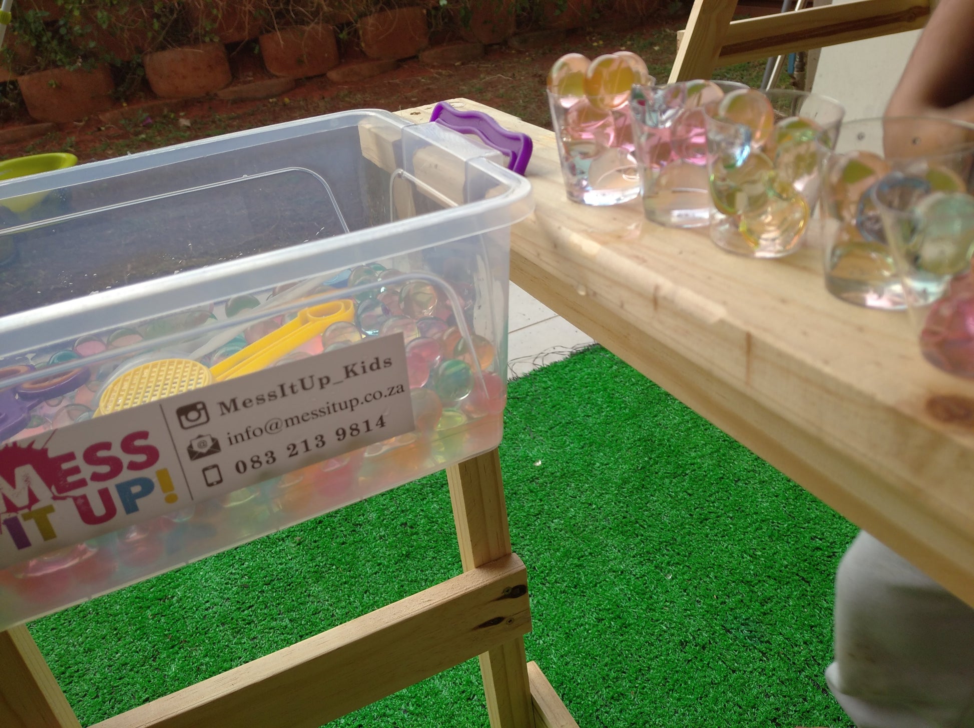 Fine Motor Water Beads Kit - Mess It Up Kids