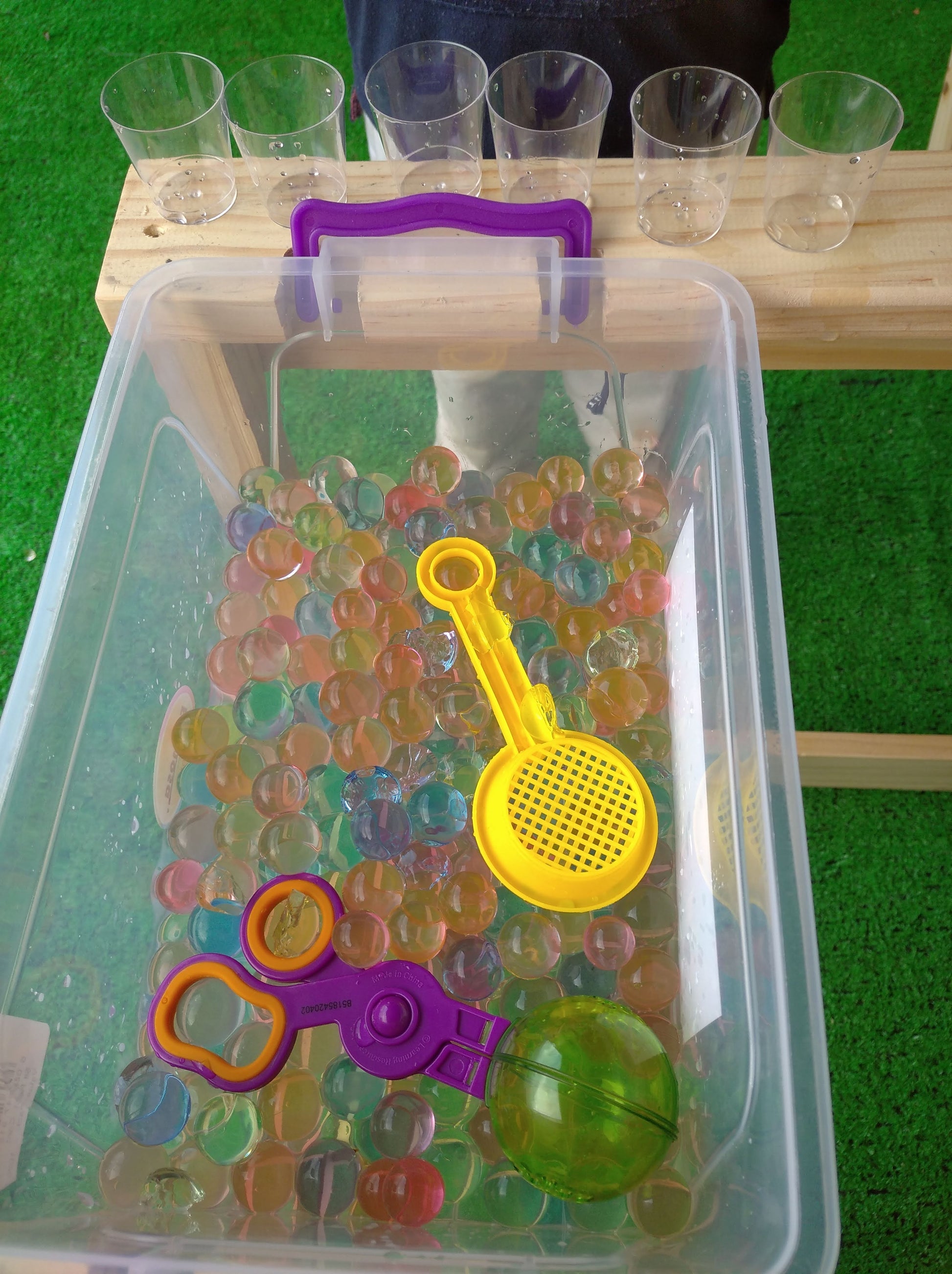 Fine Motor Water Beads Kit - Mess It Up Kids