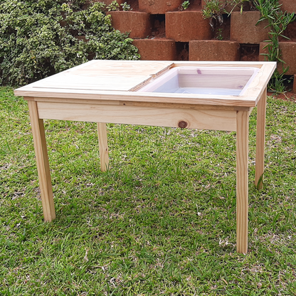 Sensory Table with Lid with chairs