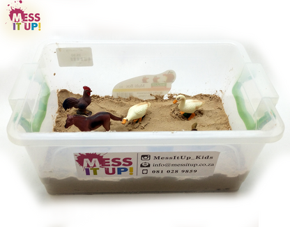 Farmyard Kit - Mess It Up Kids